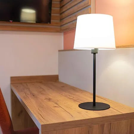 Boardinghouse * 林根